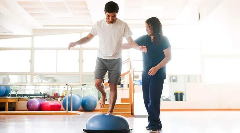 Physiotherapy specialist treating a patient at Active Health Clinic in Beirut, Lebanon