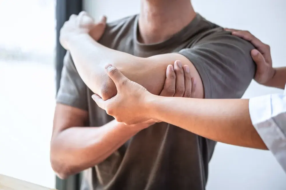 Sports osteopathy specialized clinic in Beirut